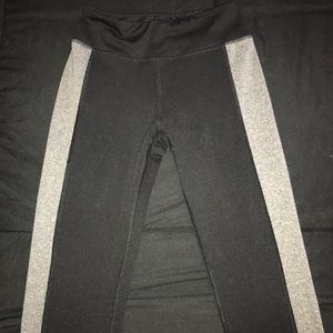 Athletic leggings